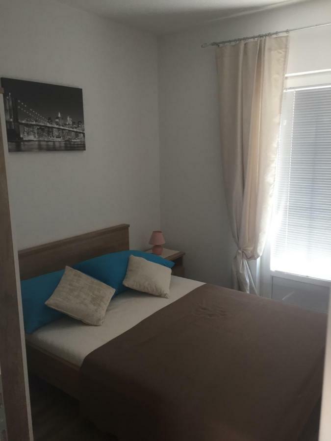 Santoni Apartment *